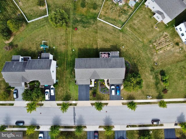 856 COUNTRYSIDE RD, Seven Valleys, PA 17360