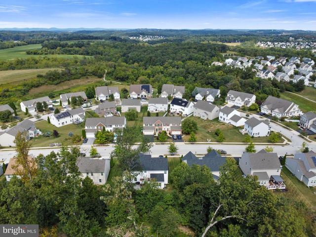 856 COUNTRYSIDE RD, Seven Valleys, PA 17360