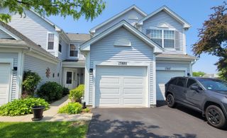 17885 W Salisbury Drive, Gurnee, IL 60031