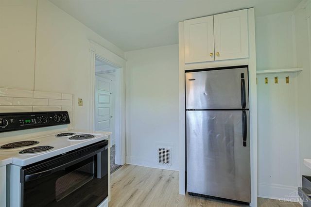 2635 Observatory Avenue, Cincinnati, OH 45208