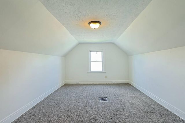 2635 Observatory Avenue, Cincinnati, OH 45208