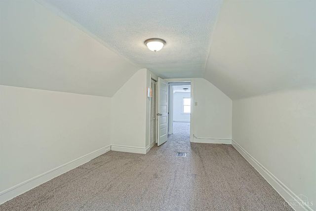 2635 Observatory Avenue, Cincinnati, OH 45208
