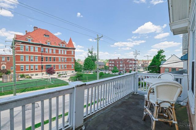 2635 Observatory Avenue, Cincinnati, OH 45208
