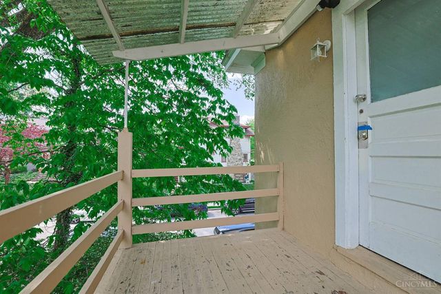 2635 Observatory Avenue, Cincinnati, OH 45208