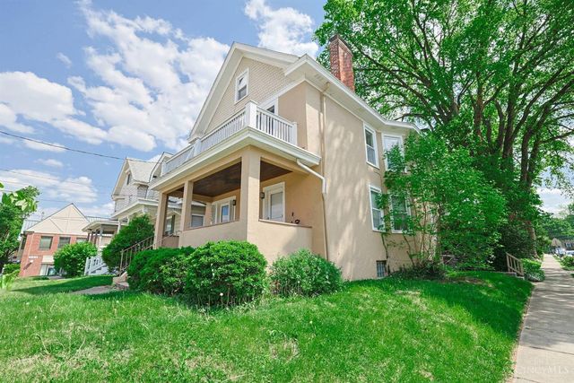 2635 Observatory Avenue, Cincinnati, OH 45208