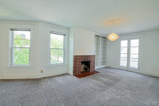 2635 Observatory Avenue, Cincinnati, OH 45208