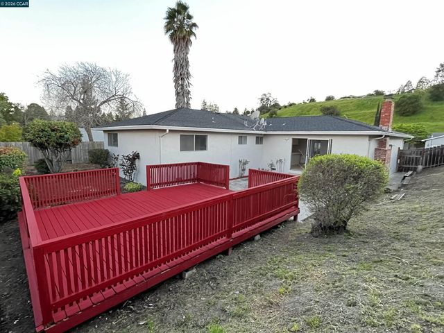 1269 Center Avenue, Martinez, CA 94553