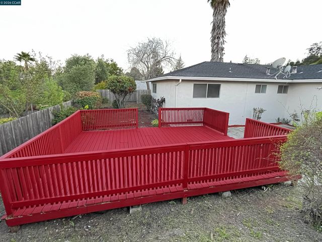 1269 Center Avenue, Martinez, CA 94553