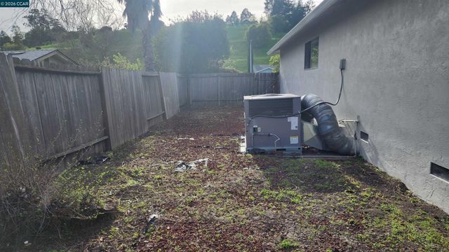 1269 Center Avenue, Martinez, CA 94553