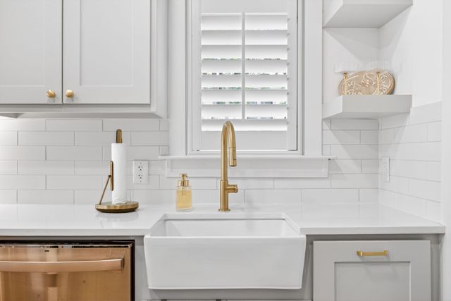 4020 Bunting Avenue, Fort Worth, TX 76107