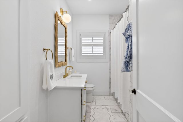 4020 Bunting Avenue, Fort Worth, TX 76107