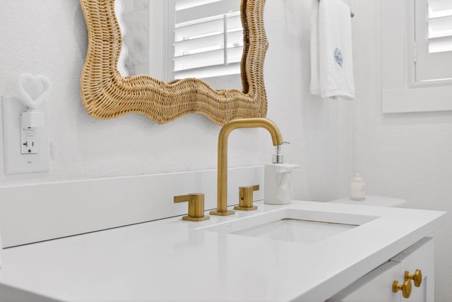 4020 Bunting Avenue, Fort Worth, TX 76107