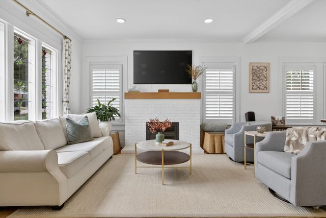 4020 Bunting Avenue, Fort Worth, TX 76107