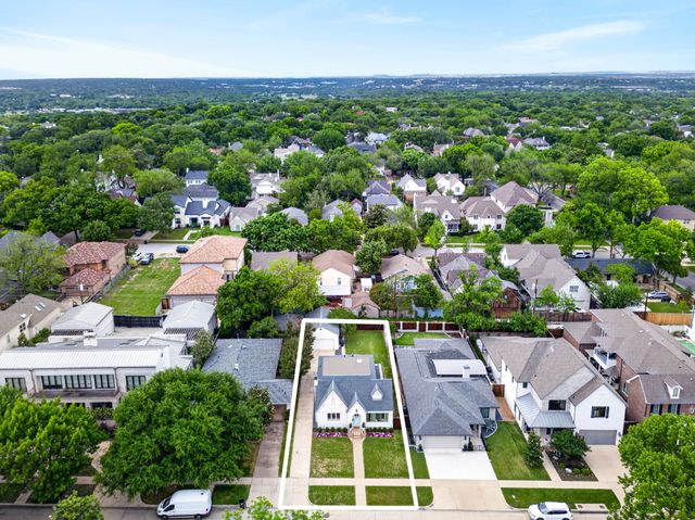 4020 Bunting Avenue, Fort Worth, TX 76107