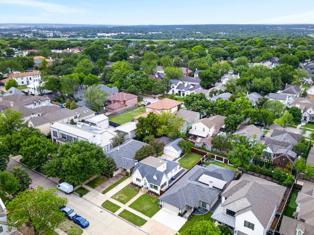 4020 Bunting Avenue, Fort Worth, TX 76107