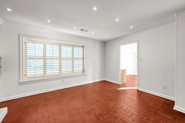 26926 Maplewood Drive, Oak Ridge North, TX 77386