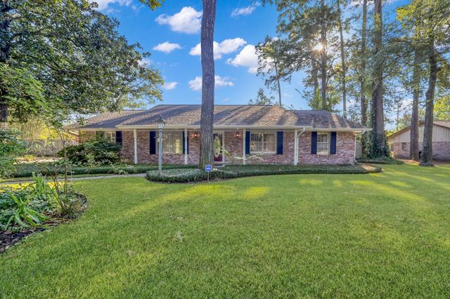 26926 Maplewood Drive, Oak Ridge North, TX 77386