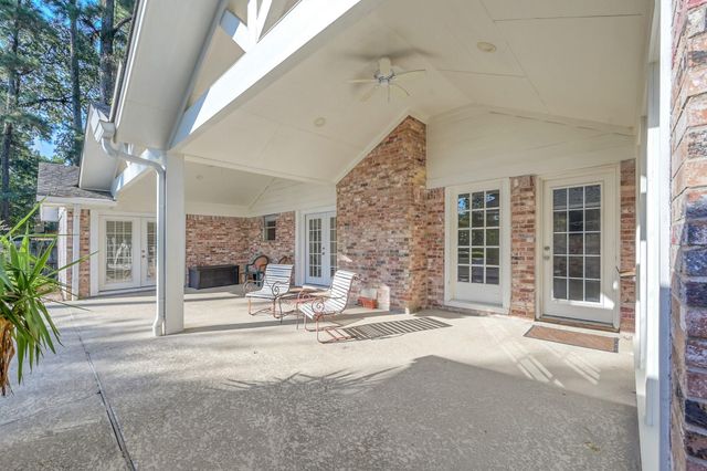 26926 Maplewood Drive, Oak Ridge North, TX 77386