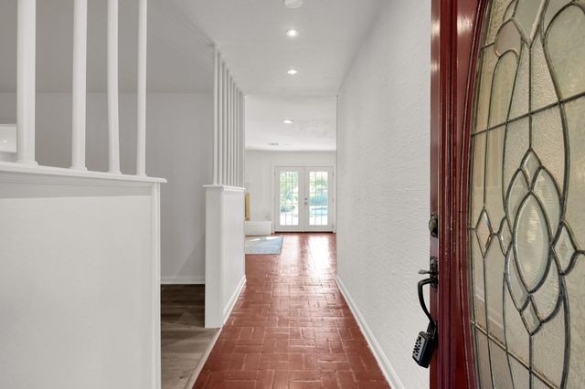 26926 Maplewood Drive, Oak Ridge North, TX 77386