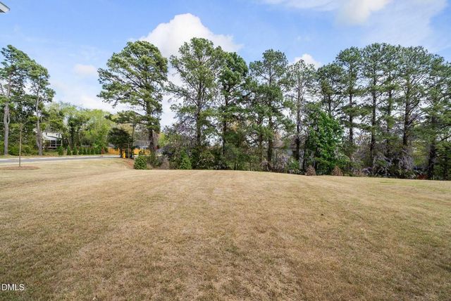 3836 Mason Bluff Drive, Raleigh, NC 27616