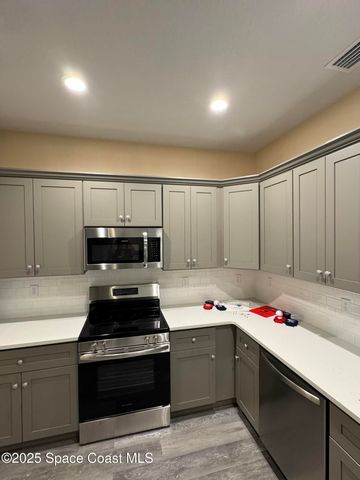 183 Massini Avenue NW, Palm Bay, FL 32907