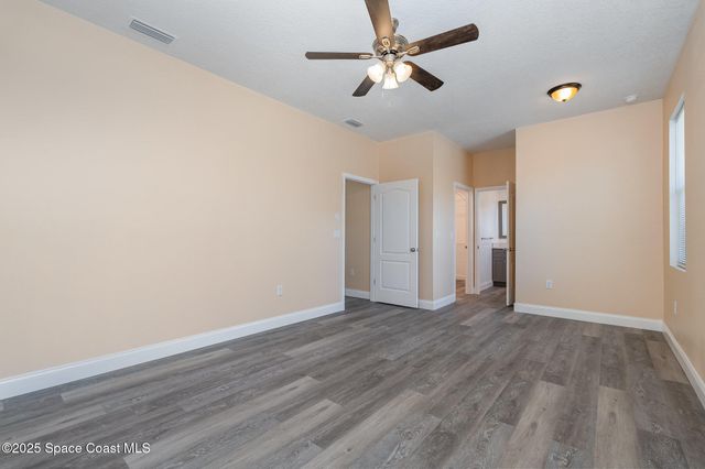 183 Massini Avenue NW, Palm Bay, FL 32907