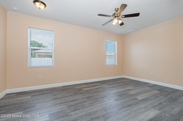 183 Massini Avenue NW, Palm Bay, FL 32907