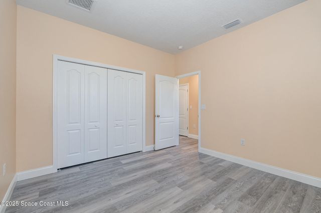 183 Massini Avenue NW, Palm Bay, FL 32907