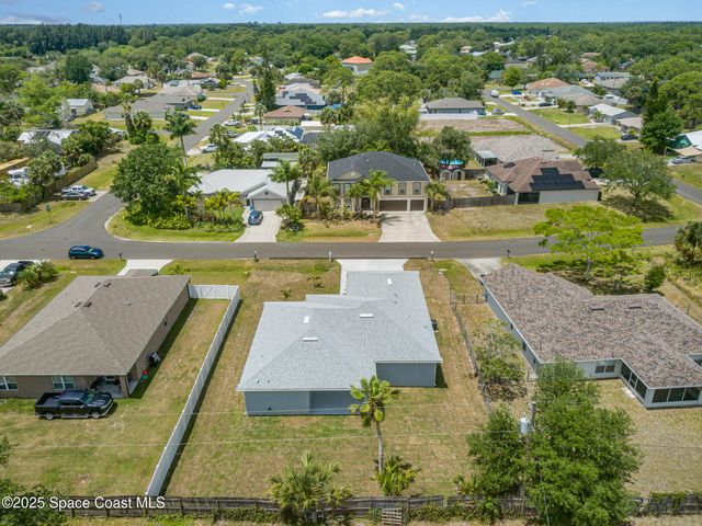 183 Massini Avenue NW, Palm Bay, FL 32907