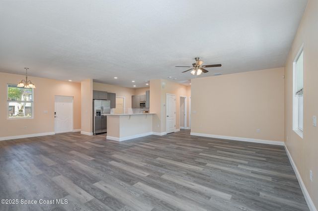 183 Massini Avenue NW, Palm Bay, FL 32907