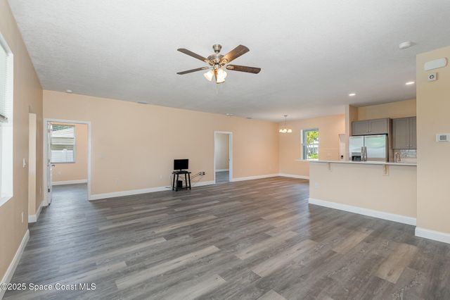 183 Massini Avenue NW, Palm Bay, FL 32907