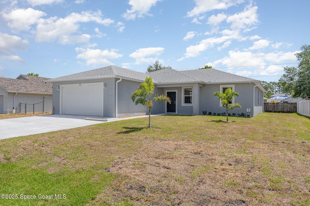 183 Massini Avenue NW, Palm Bay, FL 32907