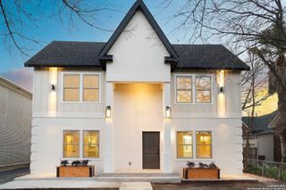 1644 Mistletoe # 202, San Antonio, TX 78201