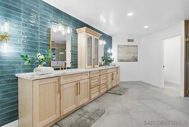 3725 Via Cielo Azul, Alpine, CA 91901