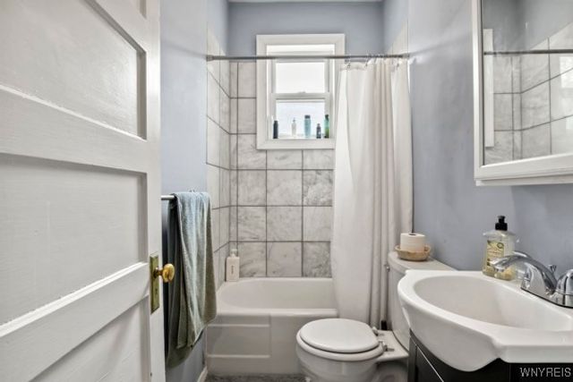 242 Norwood Avenue, Buffalo, NY 14222