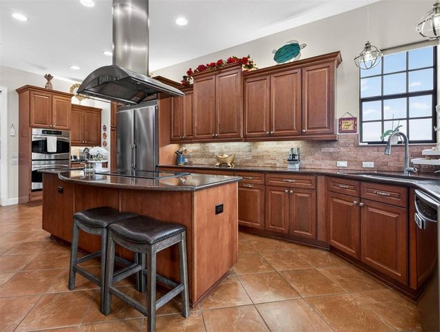 4401 38TH STREET S, St Petersburg, FL 33711