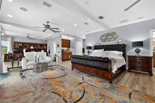 4401 38TH STREET S, St Petersburg, FL 33711