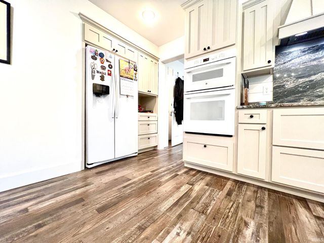 307 The Woods, Bedford, IN 47421