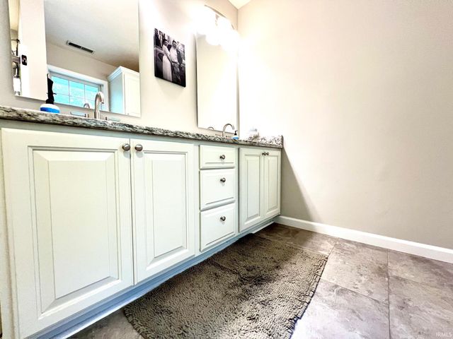 307 The Woods, Bedford, IN 47421