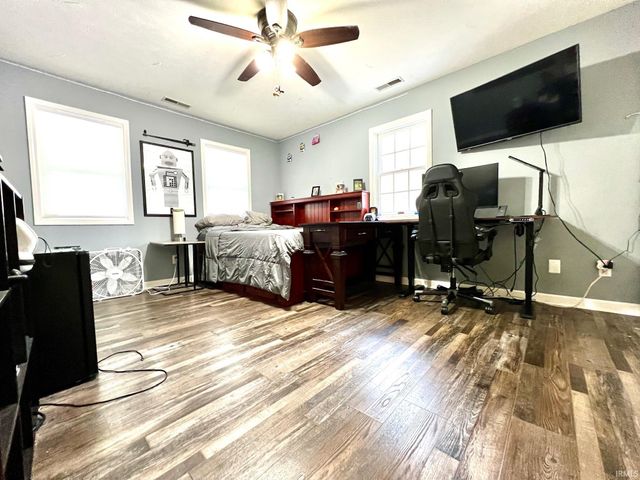 307 The Woods, Bedford, IN 47421