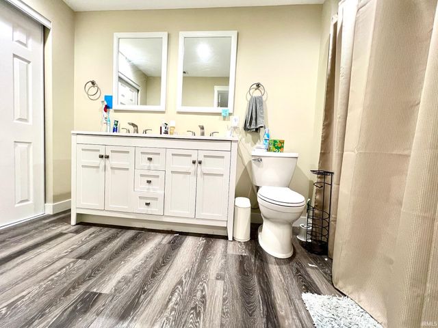 307 The Woods, Bedford, IN 47421