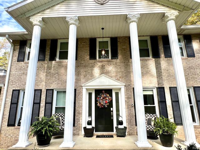 307 The Woods, Bedford, IN 47421