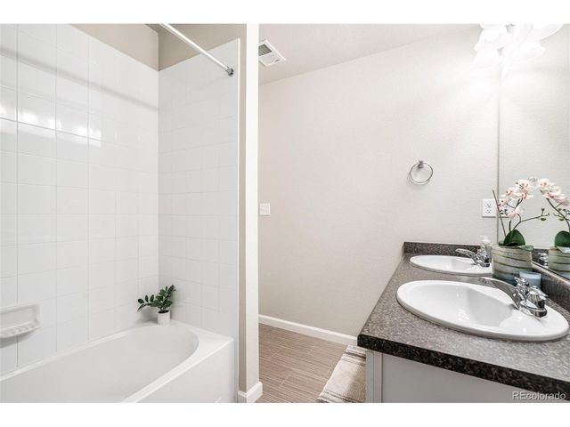 1900 Wagonwheel Dr, Fort Lupton, CO 80621