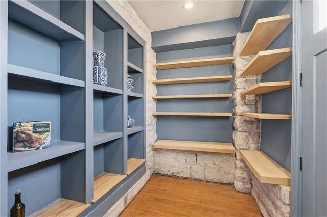 444 Gladstone Boulevard, Kansas City, MO 64124