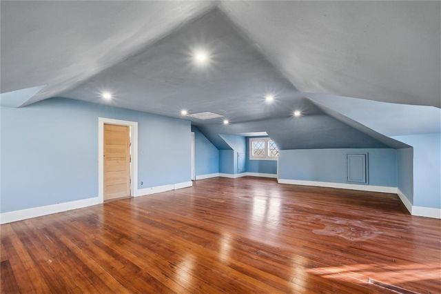 444 Gladstone Boulevard, Kansas City, MO 64124