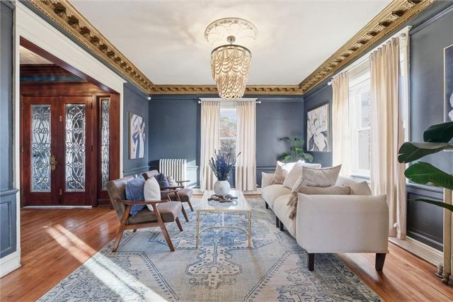 444 Gladstone Boulevard, Kansas City, MO 64124