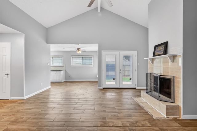 10738 Highland Woods Drive, Sugar Land, TX 77498
