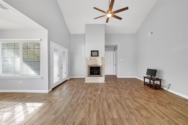 10738 Highland Woods Drive, Sugar Land, TX 77498