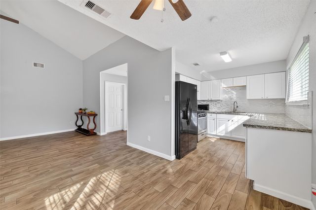 10738 Highland Woods Drive, Sugar Land, TX 77498