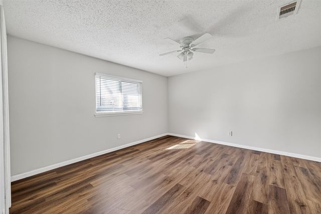 10738 Highland Woods Drive, Sugar Land, TX 77498